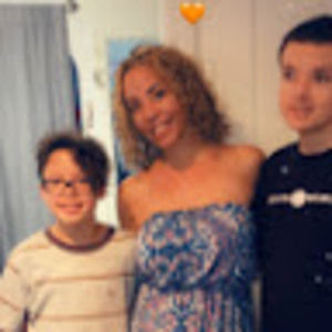 Meet your Posher, Desiree